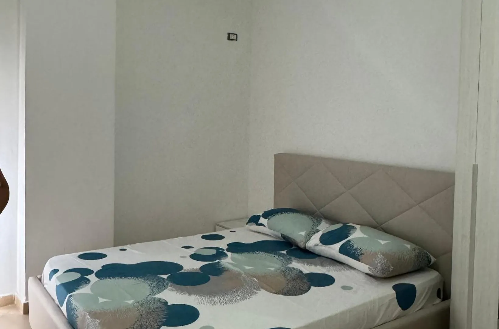 Dr Apartment Golem  Albanien